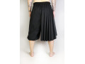 Hakama knee breeches with a crumpled skirt