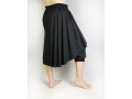 Hakama knee breeches with a crumpled skirt